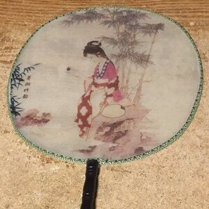 SILK ORIENTAL FAN ROUND GIRL SITTING BY TREES